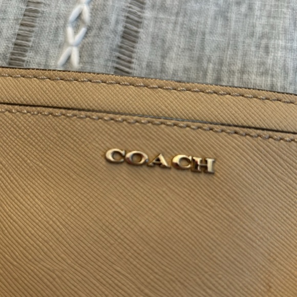 Coach leather handbag - Picture 2 of 4